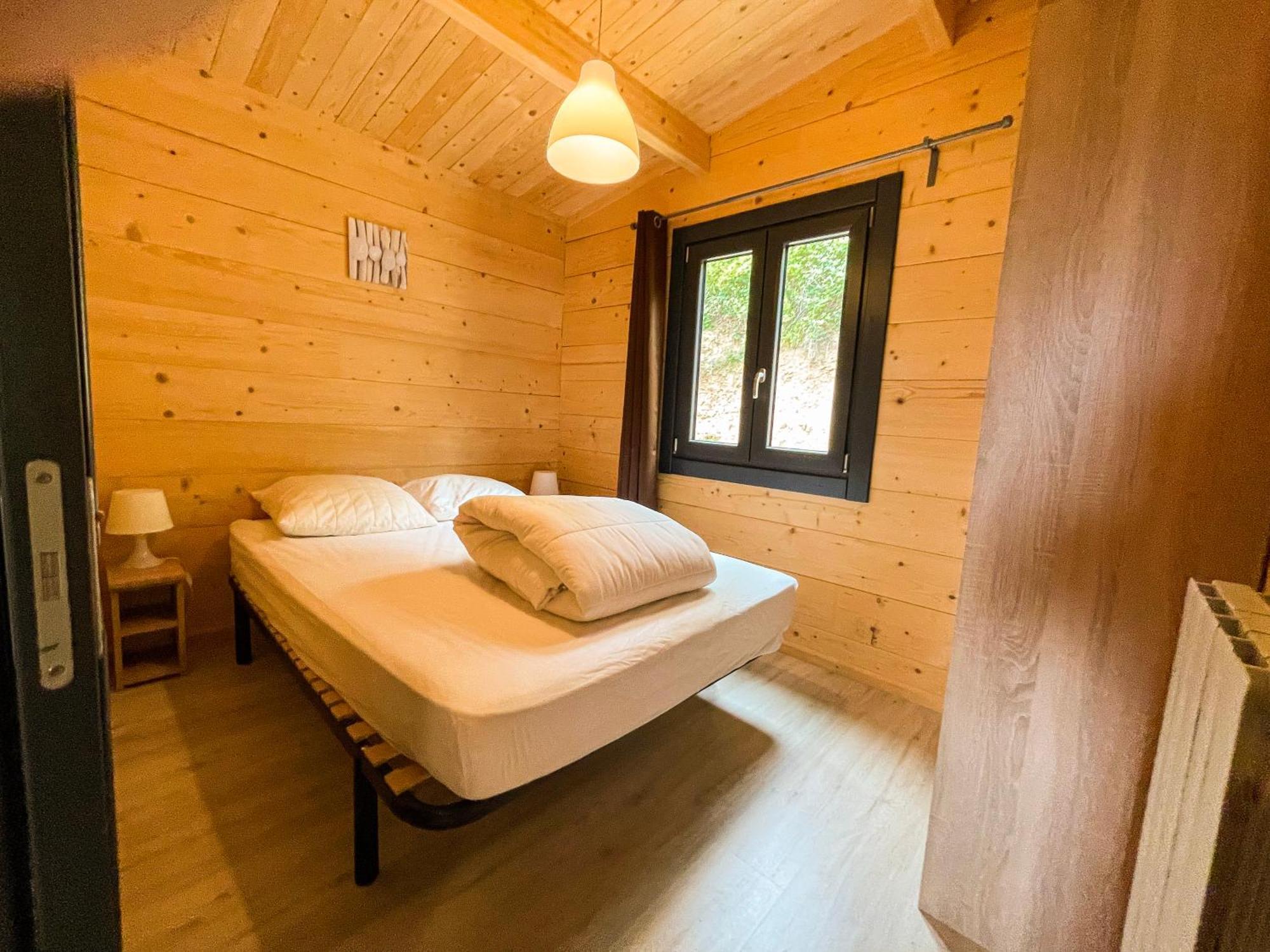 Chalet Nature Sur La Vallee De La Truyere Neuveglise Exterior photo